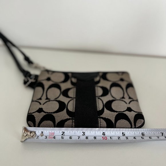 Authentic Coach Wristlet - Picture 7 of 9